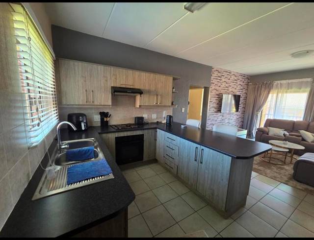 2 BEDROOM PROPERTY TO RENT IN WILGEHEUWEL
